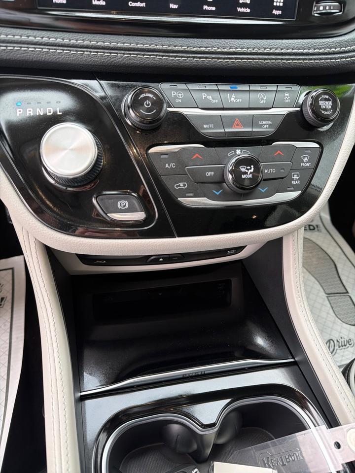 2024 Chrysler Pacifica Limited Owego NY