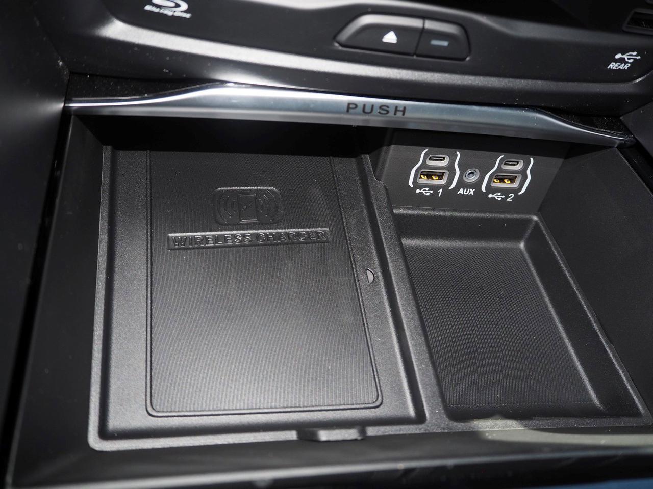 2024 Chrysler Pacifica Limited New Braunfels TX