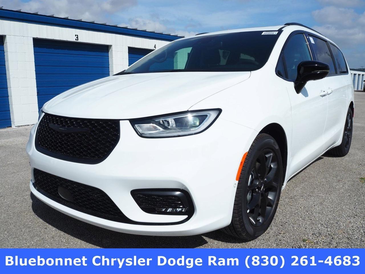 2024 Chrysler Pacifica Limited New Braunfels TX