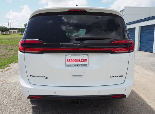 2024 Chrysler Pacifica Limited New Braunfels TX