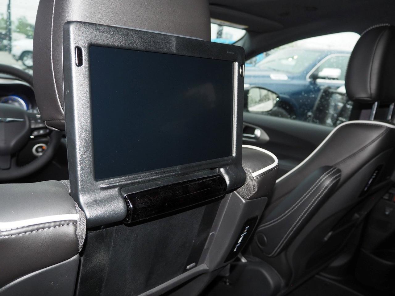 2024 Chrysler Pacifica Limited New Braunfels TX