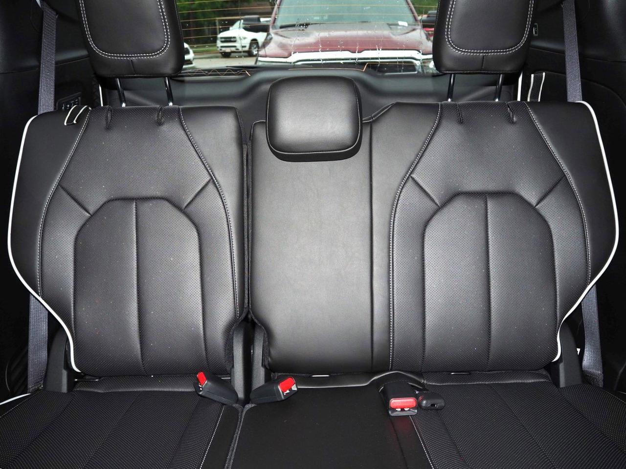2024 Chrysler Pacifica Limited New Braunfels TX