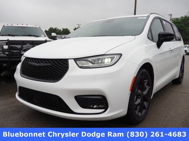 2024 Chrysler Pacifica Limited New Braunfels TX