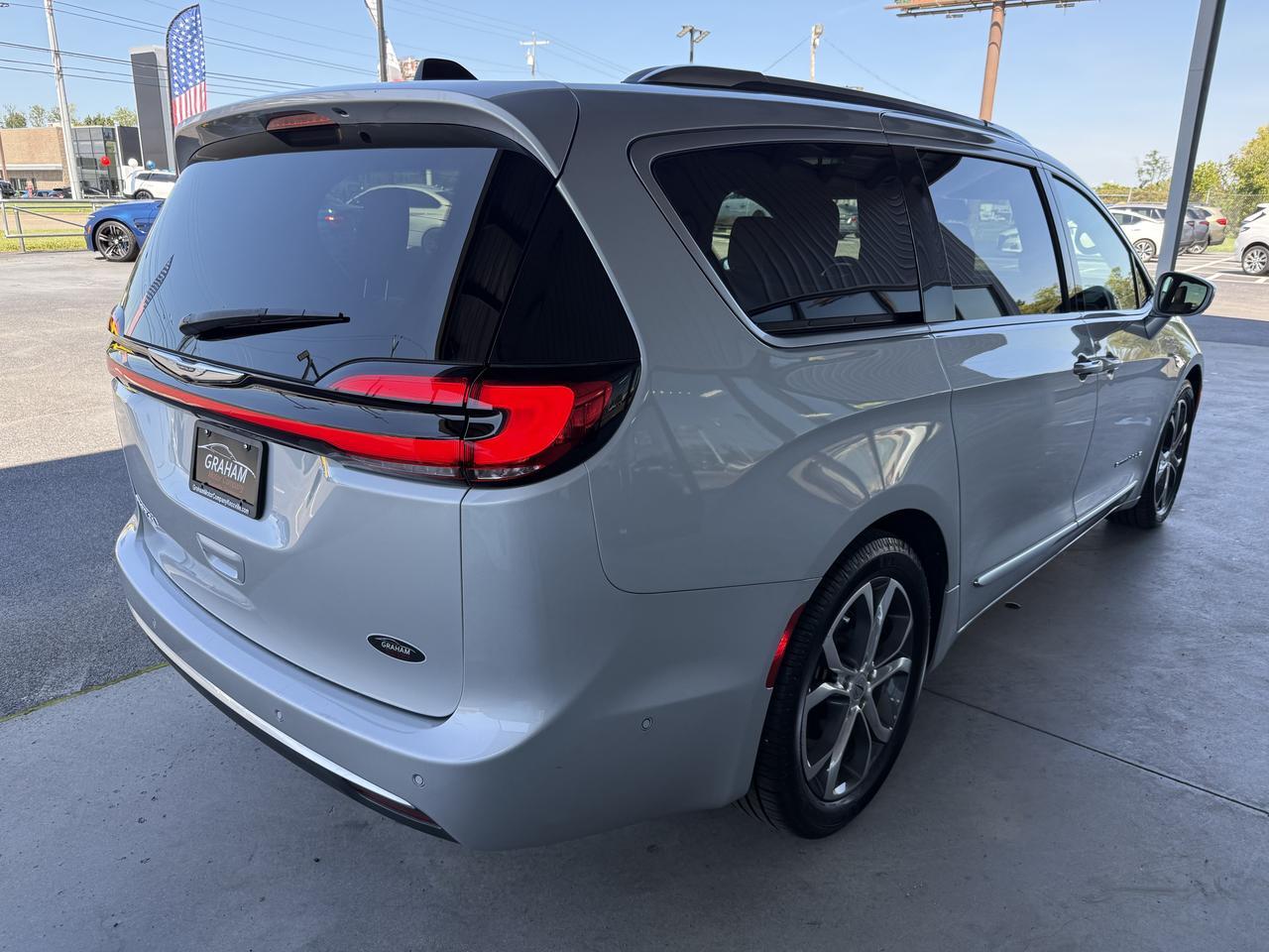 2024 Chrysler Pacifica Pinnacle Knoxville TN