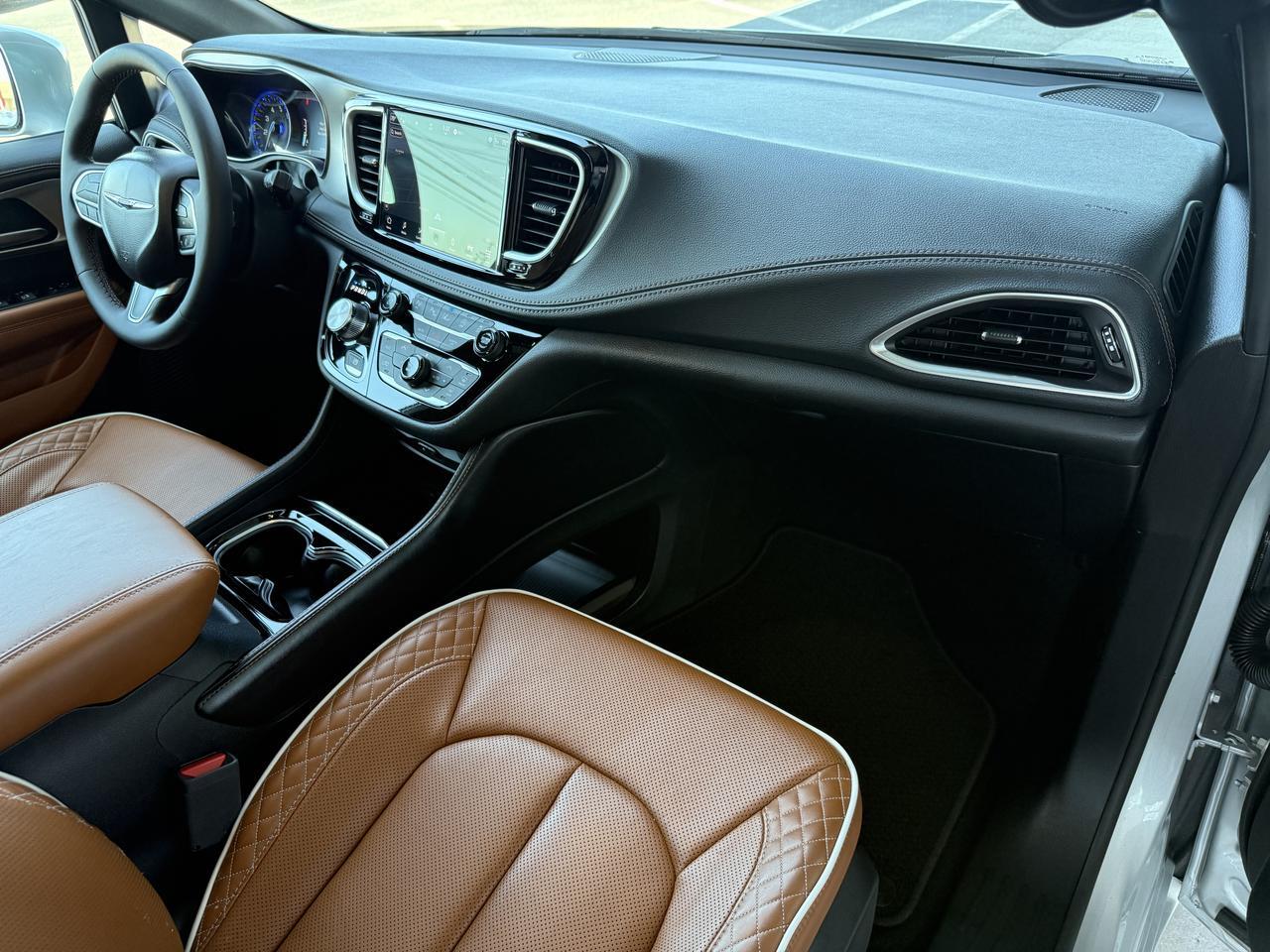 2024 Chrysler Pacifica Pinnacle Knoxville TN