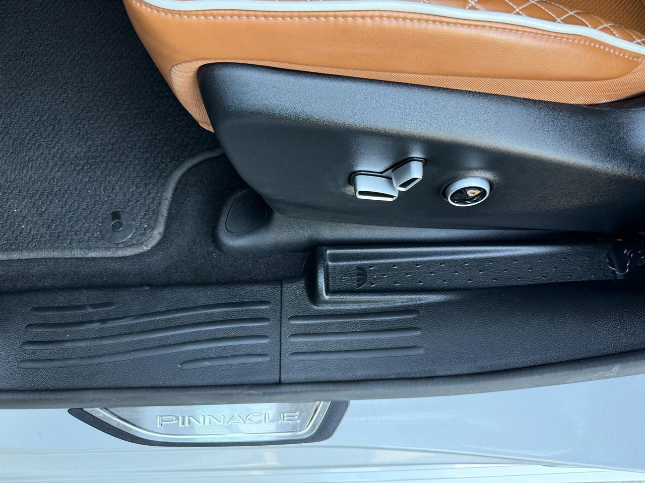 2024 Chrysler Pacifica Pinnacle Knoxville TN
