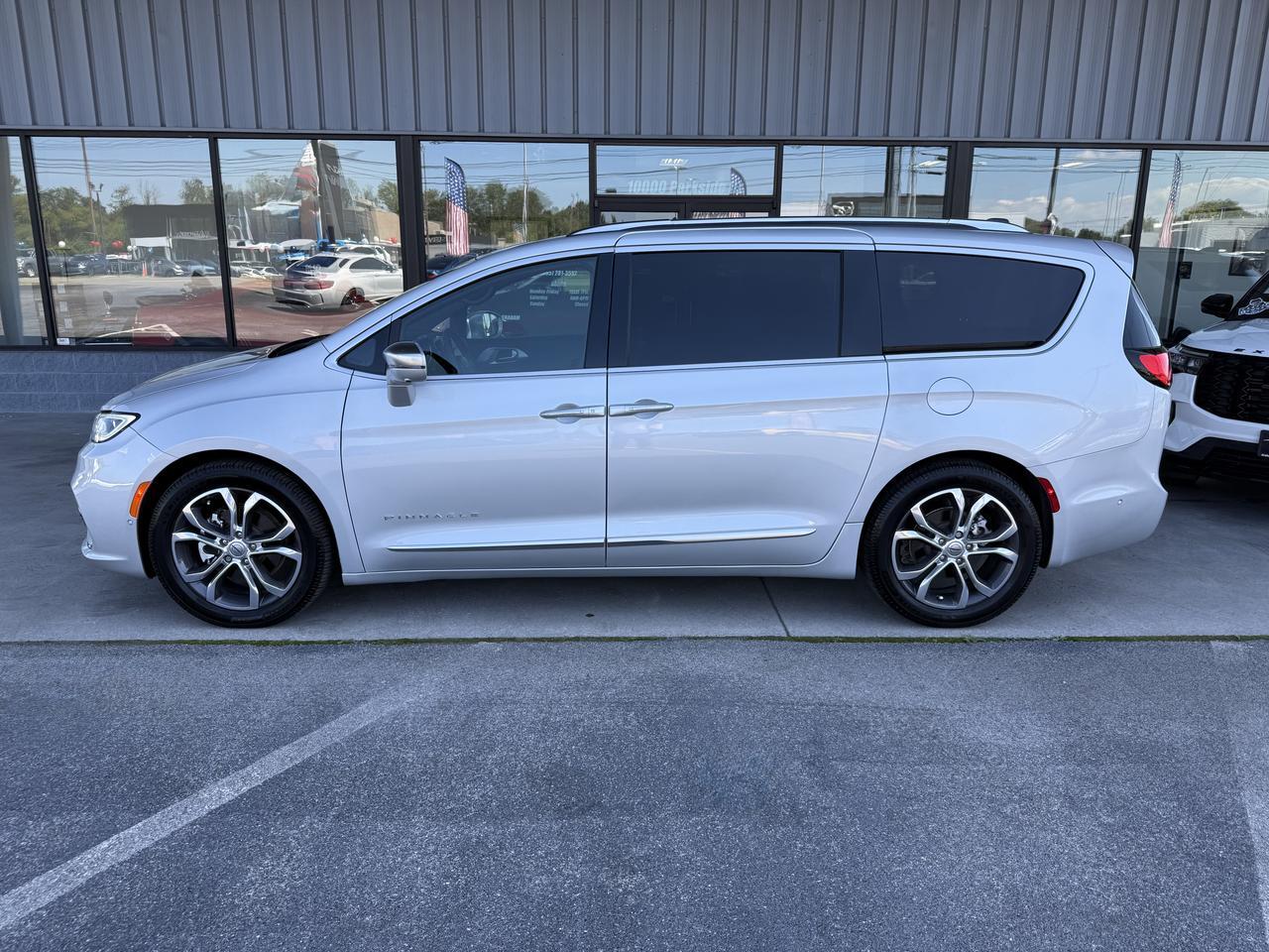 2024 Chrysler Pacifica Pinnacle Knoxville TN