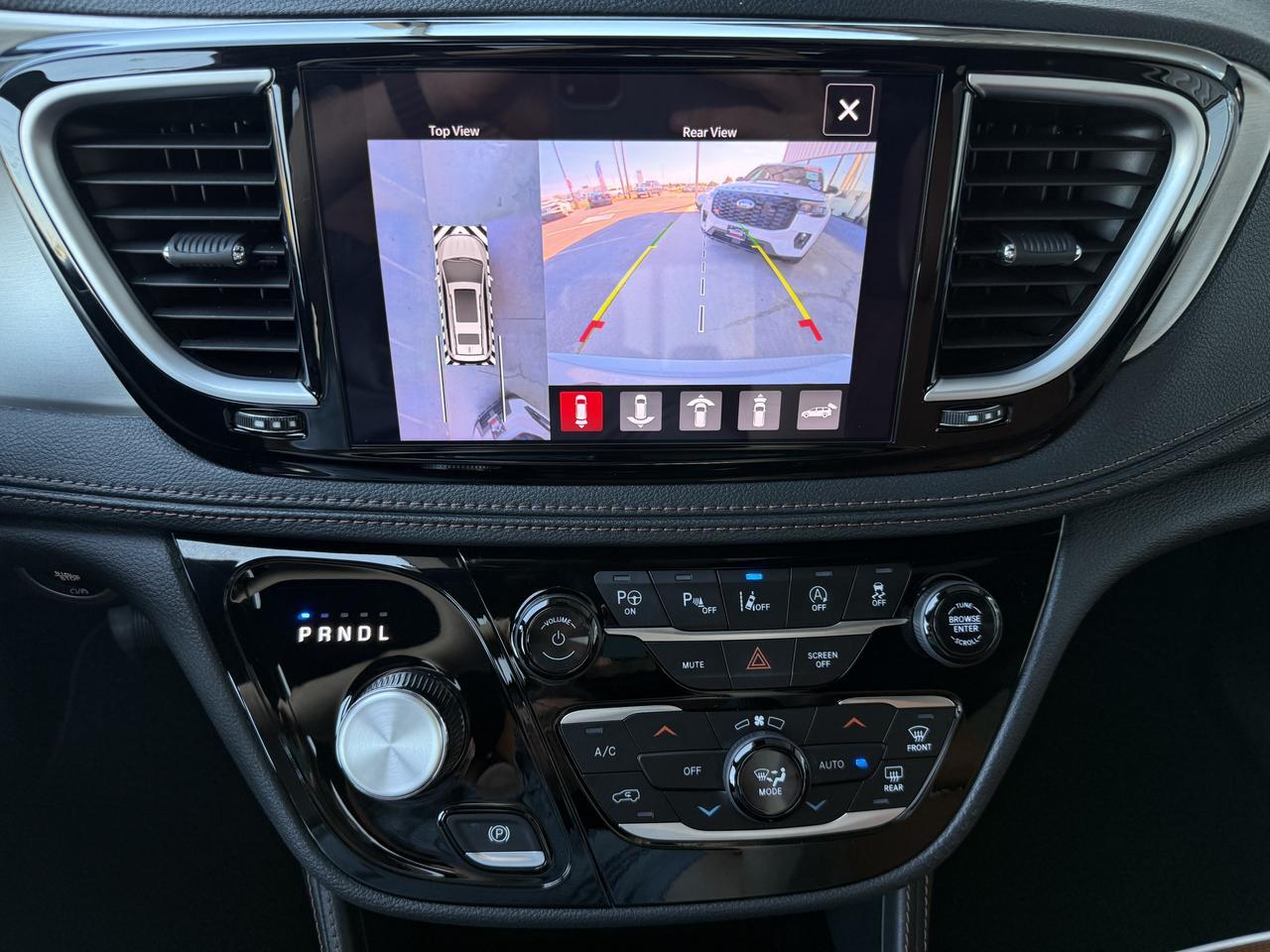 2024 Chrysler Pacifica Pinnacle Knoxville TN