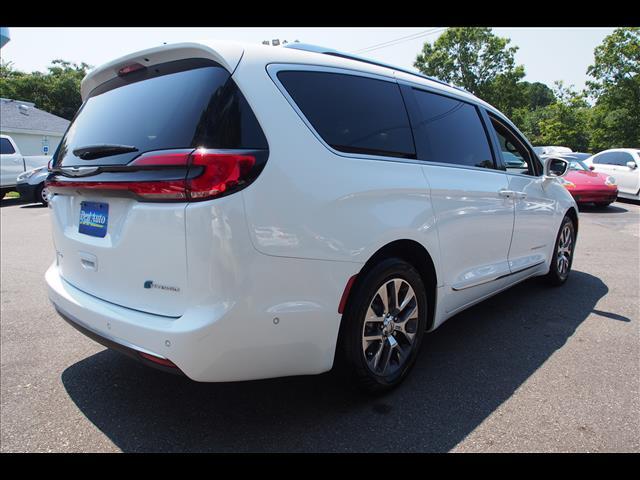 2024 Chrysler Pacifica Plug-In Hybrid Pinnacle