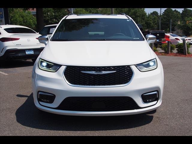 2024 Chrysler Pacifica Plug-In Hybrid Pinnacle