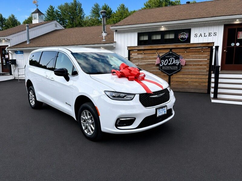 2024 Chrysler Pacifica Touring - HANDICAP VAN Whitinsville MA