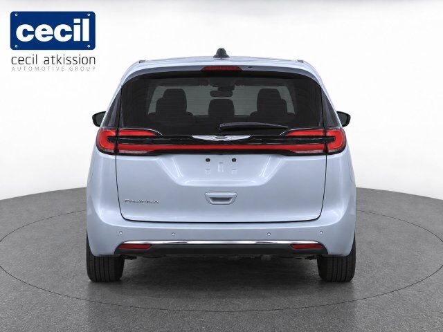 2024 Chrysler Pacifica Touring L Kerrville TX