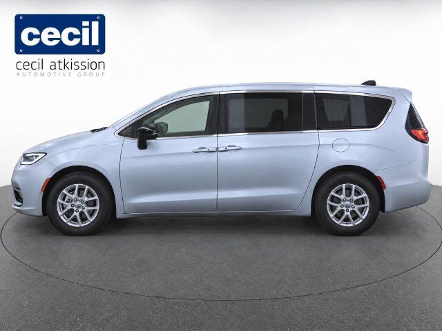 2024 Chrysler Pacifica Touring L Kerrville TX