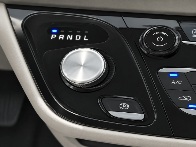 2024 Chrysler Pacifica Touring L Kerrville TX