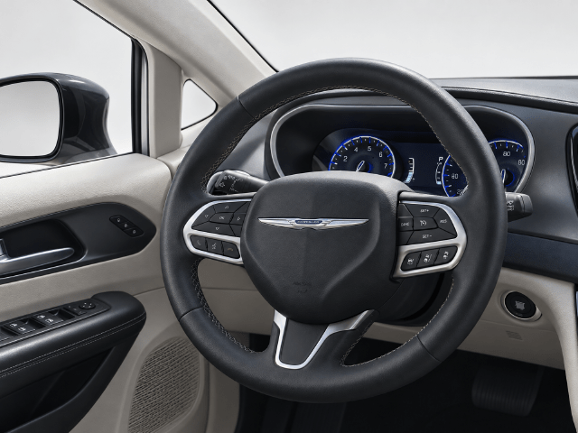2024 Chrysler Pacifica Touring L Kerrville TX
