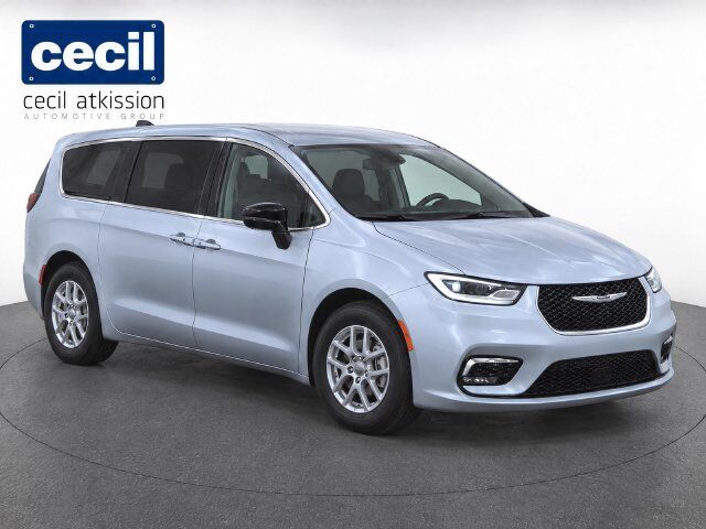 2024 Chrysler Pacifica Touring L Kerrville TX