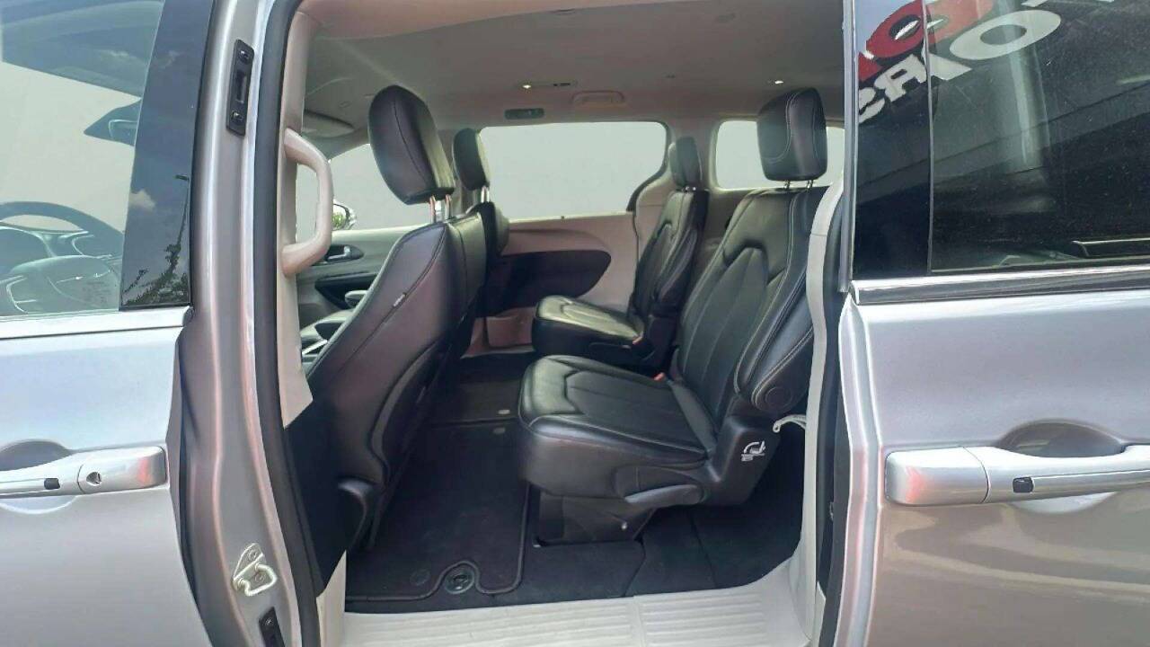 2024 Chrysler Pacifica Touring L 4dr Mini Van Chesterfield MI