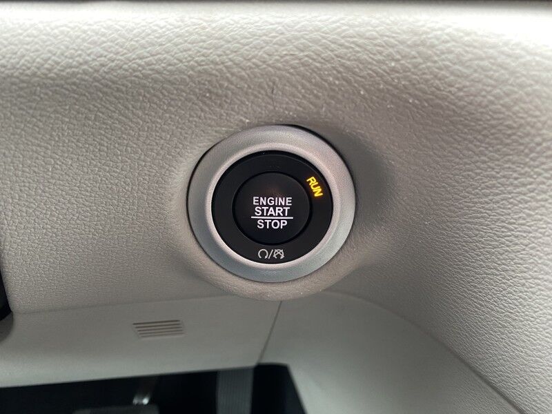 2024 Chrysler Pacifica Touring L Bristol  PA