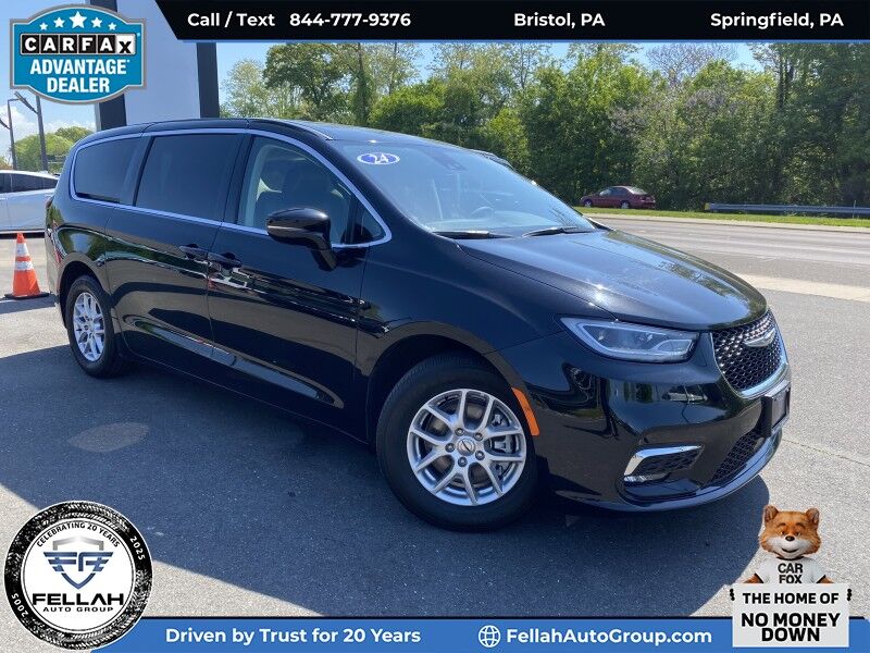 2024 Chrysler Pacifica Touring L