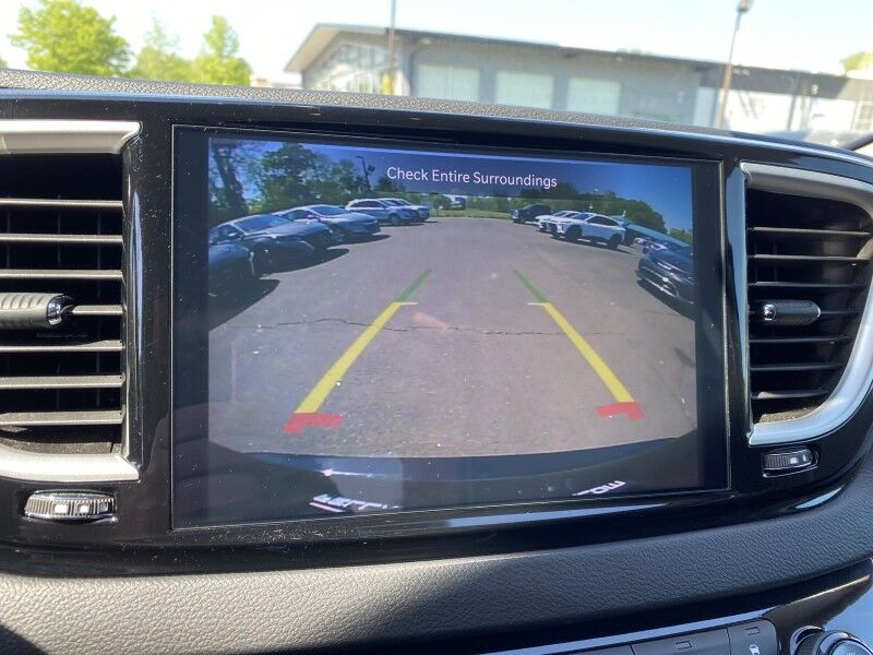 2024 Chrysler Pacifica Touring L Springfield PA