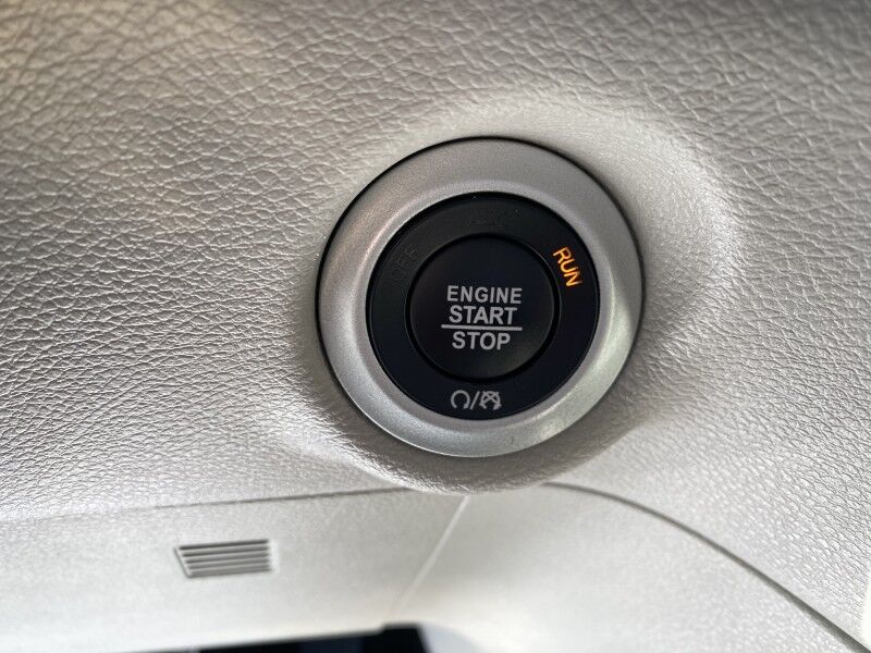 2024 Chrysler Pacifica Touring L Springfield PA