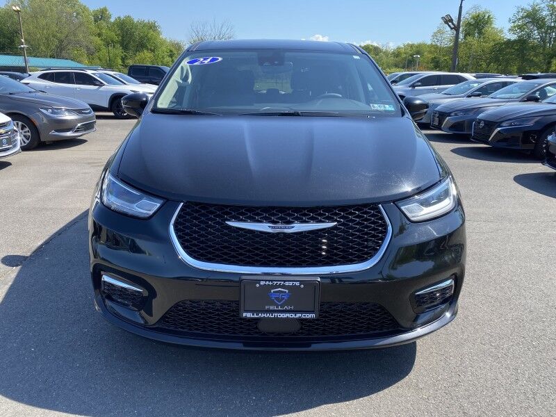 2024 Chrysler Pacifica Touring L Springfield PA