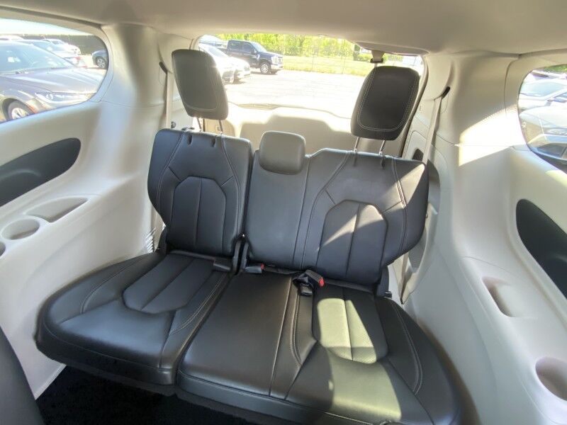 2024 Chrysler Pacifica Touring L Springfield PA