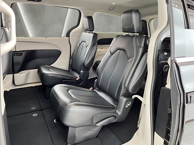 2024 Chrysler Pacifica Touring L Carrollton TX
