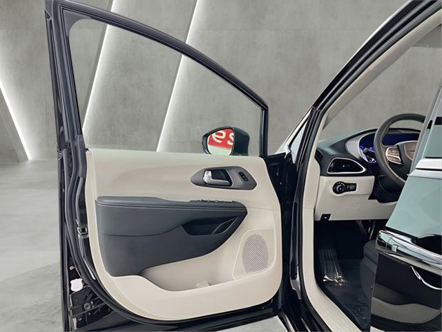 2024 Chrysler Pacifica Touring L Carrollton TX