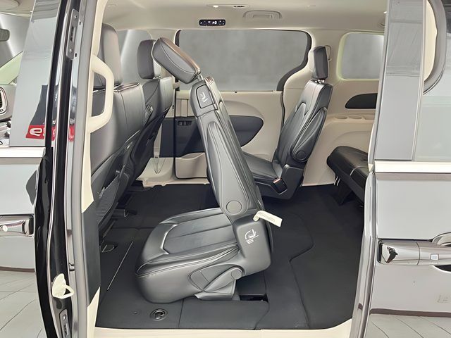 2024 Chrysler Pacifica Touring L Carrollton TX