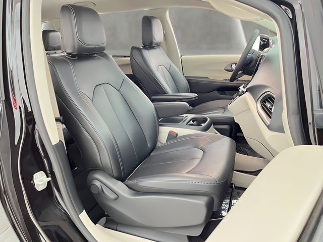 2024 Chrysler Pacifica Touring L Carrollton TX