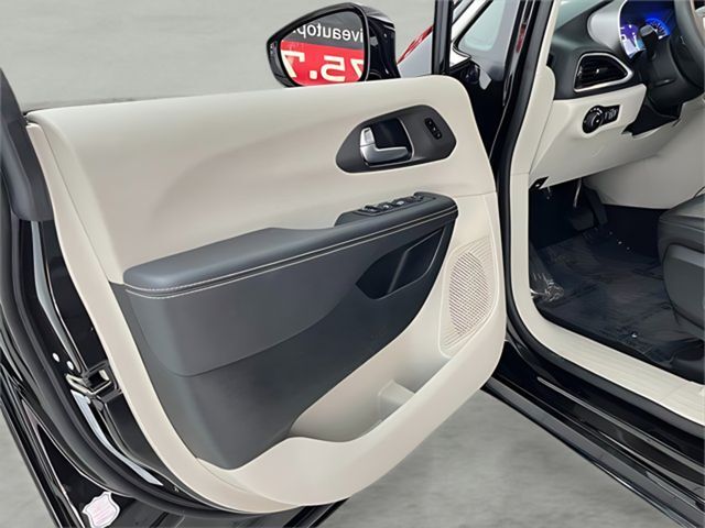 2024 Chrysler Pacifica Touring L Carrollton TX