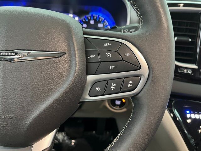 2024 Chrysler Pacifica Touring L Carrollton TX