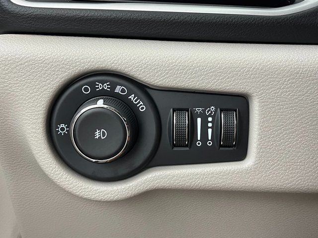 2024 Chrysler Pacifica Touring L Carrollton TX