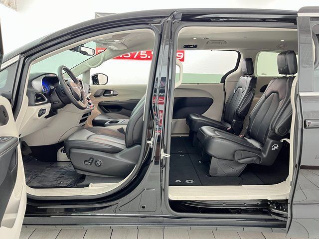 2024 Chrysler Pacifica Touring L Carrollton TX