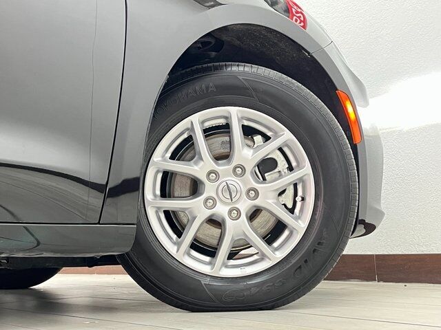 2024 Chrysler Pacifica Touring L Carrollton TX