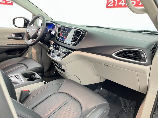 2024 Chrysler Pacifica Touring L Carrollton TX