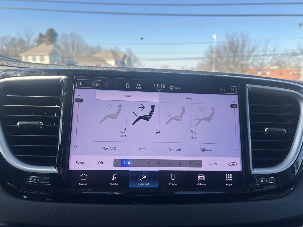 2024 Chrysler Pacifica Touring L Crestwood KY