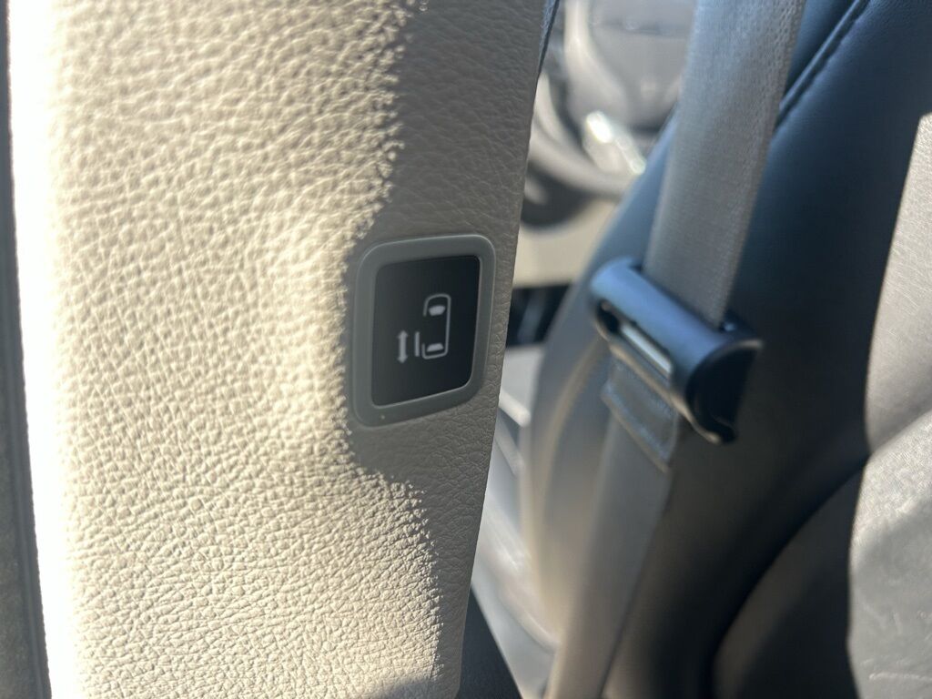 2024 Chrysler Pacifica Touring L Crestwood KY