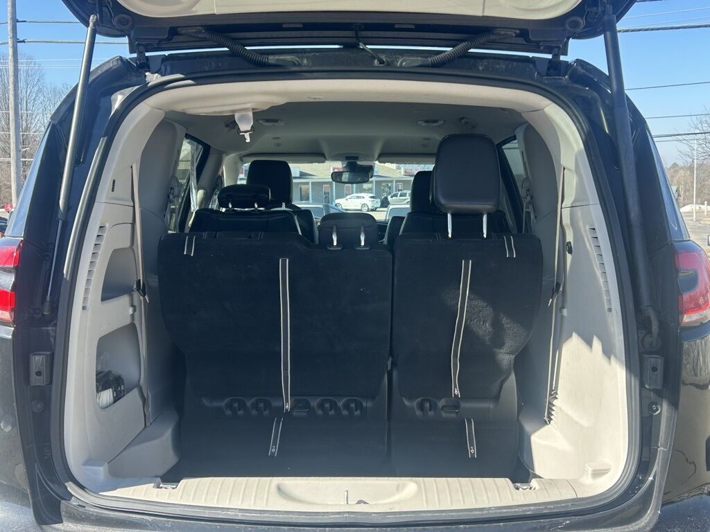 2024 Chrysler Pacifica Touring L Crestwood KY