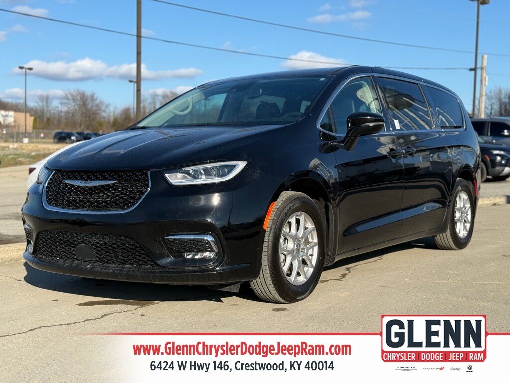 2024 Chrysler Pacifica Touring L