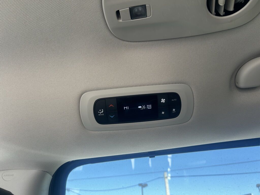 2024 Chrysler Pacifica Touring L Crestwood KY