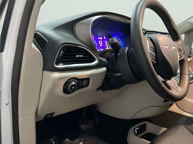 2024 Chrysler Pacifica Touring L Dallas TX