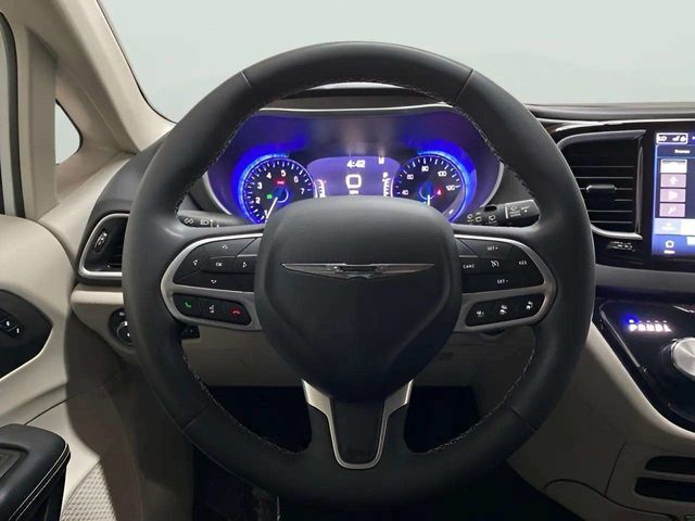 2024 Chrysler Pacifica Touring L Dallas TX