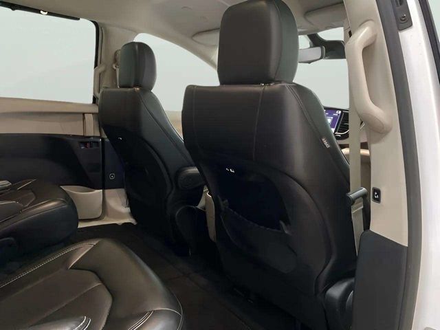 2024 Chrysler Pacifica Touring L Dallas TX