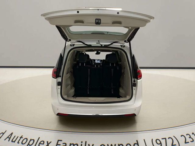 2024 Chrysler Pacifica Touring L Dallas TX