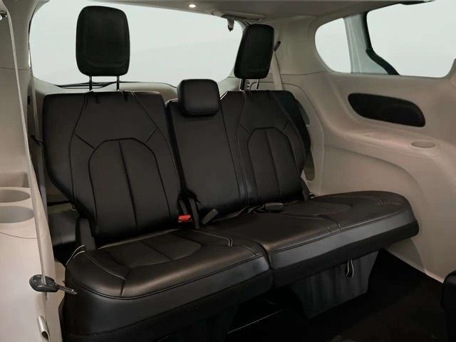 2024 Chrysler Pacifica Touring L Dallas TX