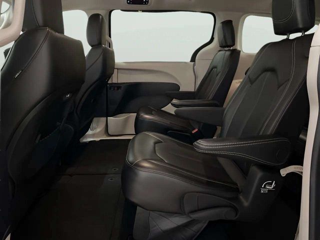 2024 Chrysler Pacifica Touring L Dallas TX