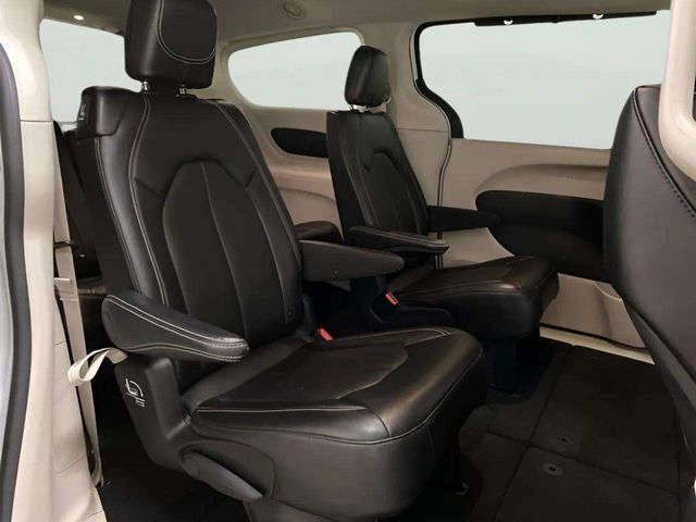 2024 Chrysler Pacifica Touring L Dallas TX