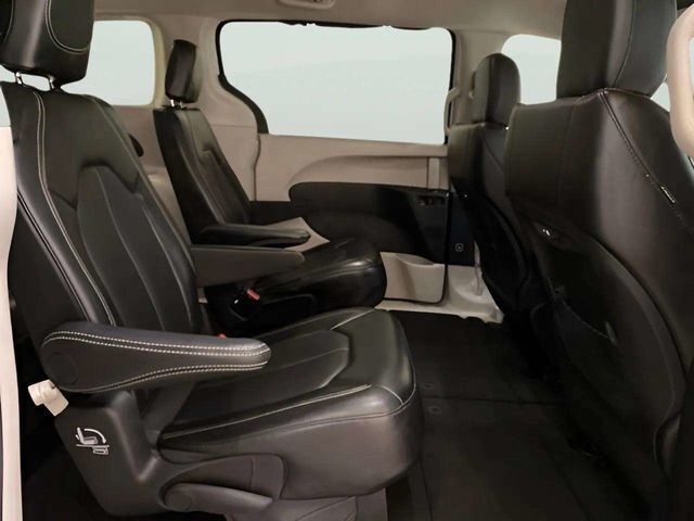 2024 Chrysler Pacifica Touring L Dallas TX